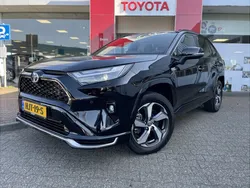 Gebruikt 2024 Toyota RAV4 Hybrid Style SUV | € 49.690 (Duur)
