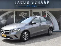 Grijs Gebruikt 2019 Mercedes B180 Business MPV | € 22.750 (Goede deal)