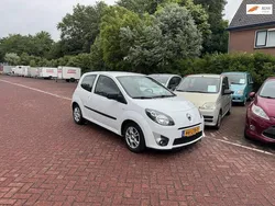 Wit Gebruikt 2010 Renault Twingo Authentique Hatchback | € 2.950 (Eerlijke prijs)