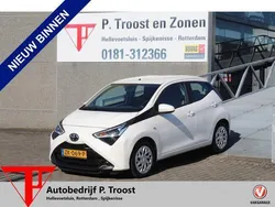 Wit Gebruikt 2019 Toyota Aygo X-play Hatchback | € 9.450 (Eerlijke prijs)