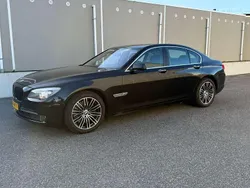 Zwart Gebruikt 2009 BMW 740 Sedan | € 14.999 (Goede deal)