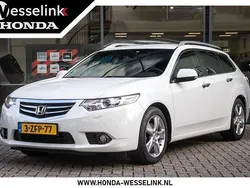 Wit Gebruikt 2014 Honda Accord Lifestyle Stationwagen | € 15.950