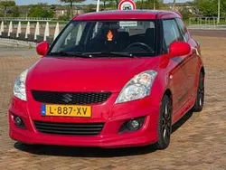 Rood Gebruikt 2011 Suzuki Swift Exclusive Hatchback | € 6.500 (Iets duurder)