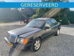 Grijs Gebruikt 1986 Mercedes 200 Sedan | € 2.997