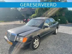 Grijs Gebruikt 1986 Mercedes 200 Sedan | € 2.997