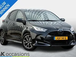 Zwart Gebruikt 2022 Toyota Yaris Hatchback | € 18.950 (Goede deal)