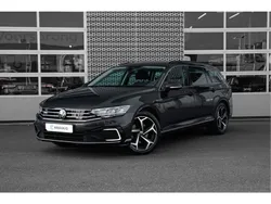 Grijs, metallic lak Gebruikt 2022 VW Passat Business Stationwagen | € 28.700 (Eerlijke prijs)