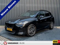 Zwart Gebruikt 2022 BMW 220 M Sport Stationwagen | € 35.945