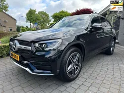 Zwart, metallic lak Gebruikt 2021 Mercedes GLC300 AMG SUV | € 37.900 (Goede deal)