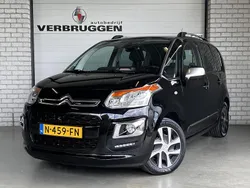 Zwart Gebruikt 2016 Citroën C3 Picasso Exclusive MPV | € 8.950 (Iets duurder)