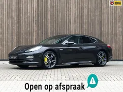 Grijs, metallic lak Gebruikt 2013 Porsche Panamera Sedan | € 31.900 (Super prijs)