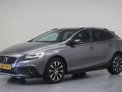 Grijs Gebruikt 2018 Volvo V40 CC Stationwagen | € 17.950 (Eerlijke prijs)