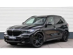 Zwart Gebruikt 2022 BMW X5 Executive SUV | € 57.950 (Eerlijke prijs)