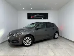 Grijs Gebruikt 2020 Peugeot 308 Style Sedan | € 12.999 (Iets duurder)