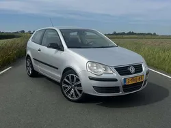 Grijs Gebruikt 2006 VW Polo Goal Hatchback | € 5.250 (Duur)