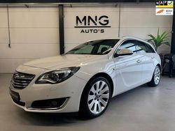 Wit Gebruikt 2013 Opel Insignia Cosmo Stationwagen | € 8.995 (Iets duurder)