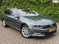 Grijs Gebruikt 2017 VW Passat Highline Stationwagen | € 14.850 (Eerlijke prijs)