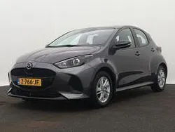 Grijs metallic Gebruikt 2024 Mazda 2 Center-Line Hatchback | € 24.295 (Eerlijke prijs)