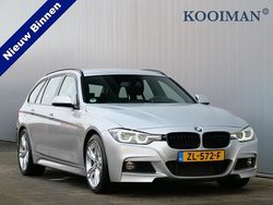 Grijs (metallic) Gebruikt 2019 BMW 318 M Sport Stationwagen | € 23.450 (Eerlijke prijs)