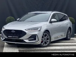 Grijs, metallic lak Gebruikt 2022 Ford Focus ST-Line Stationwagen | € 21.945 (Eerlijke prijs)