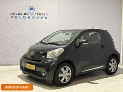 Zwart Gebruikt 2009 Toyota iQ Hatchback | € 3.400 (Eerlijke prijs)