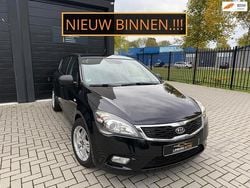 Zwart Gebruikt 2011 Kia Ceed Hatchback | € 5.450 (Eerlijke prijs)