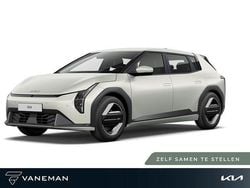 Zilver Nieuw 2025 Kia EV4 3 Hatchback | € 34.395 (Super prijs)