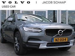Grijs, metallic lak Gebruikt 2017 Volvo V90 CC Stationwagen | € 29.800 (Eerlijke prijs)