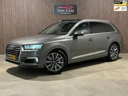 Grijs, metallic lak Gebruikt 2016 Audi Q7 Sport SUV | € 20.900 (Goede deal)