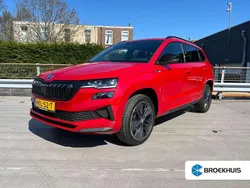 Rood, metallic lak Gebruikt 2024 Skoda Karoq Business Line SUV | € 37.445 (Goede deal)