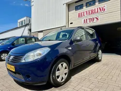Blauw Gebruikt 2010 Dacia Sandero Ambiance Hatchback | € 3.250 (Eerlijke prijs)