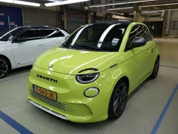 Grijs Gebruikt 2023 Abarth 500e Scorpionissima Hatchback | € 27.900 (Super prijs)