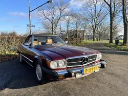 Rood Gebruikt 1988 Mercedes 560 | € 24.900