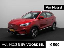 Rood Gebruikt 2023 MG ZS Luxury Sedan | € 20.777 (Goede deal)