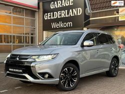 Grijs Gebruikt 2017 Mitsubishi Outlander SUV | € 22.700 (Iets duurder)