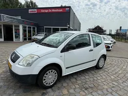 Wit Gebruikt 2004 Citroën C2 Hatchback | € 999 (Eerlijke prijs)