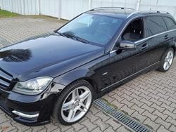 Zwart (metallic) Gebruikt 2011 Mercedes C350 Elegance Stationwagen | € 13.500 (Goede deal)