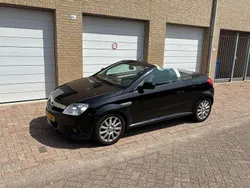 Zwart Gebruikt 2004 Opel Tigra Cosmo Cabriolet | € 3.850 (Iets duurder)