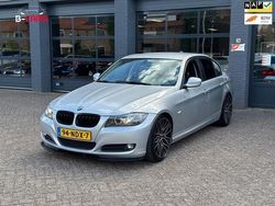 Grijs Gebruikt 2010 BMW 318 M Sport Sedan | € 6.999 (Eerlijke prijs)