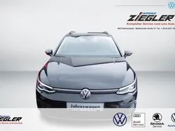 Zwart Gebruikt 2022 VW Golf VIII Life Sedan | € 30.184 (Iets duurder)