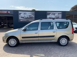 Grijs, metallic lak Gebruikt 2010 Dacia Logan MCV Lauréate MPV | € 4.995
