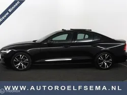 Zwart Gebruikt 2021 Volvo S60 R-Design Sedan | € 30.950 (Goede deal)