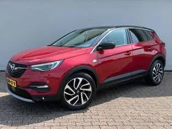 Rood, metallic lak Gebruikt 2018 Opel Grandland X Business SUV | € 15.400 (Eerlijke prijs)