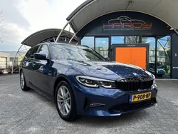 Blauw Gebruikt 2022 BMW 318 Sport Line Stationwagen | € 29.680 (Goede deal)