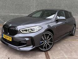 Grijs Gebruikt 2022 BMW 120 Executive Hatchback | € 32.995 (Iets duurder)