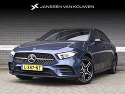 Blauw (metallic) Gebruikt 2021 Mercedes A250 Business Sedan | € 27.890 (Goede deal)