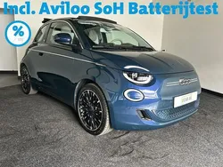 Groen, metallic lak Gebruikt 2020 Fiat 500C La Prima Cabriolet | € 17.950 (Eerlijke prijs)