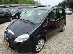 Zwart Gebruikt 2006 Lancia Musa MPV | € 2.495 (Eerlijke prijs)