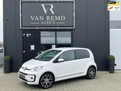 Wit Gebruikt 2017 VW up! high up! Hatchback | € 6.950 (Eerlijke prijs)