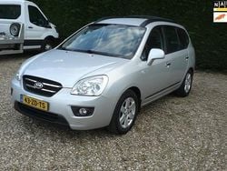 Grijs Gebruikt 2008 Kia Carens 2 MPV | € 1.750 (Goede deal)